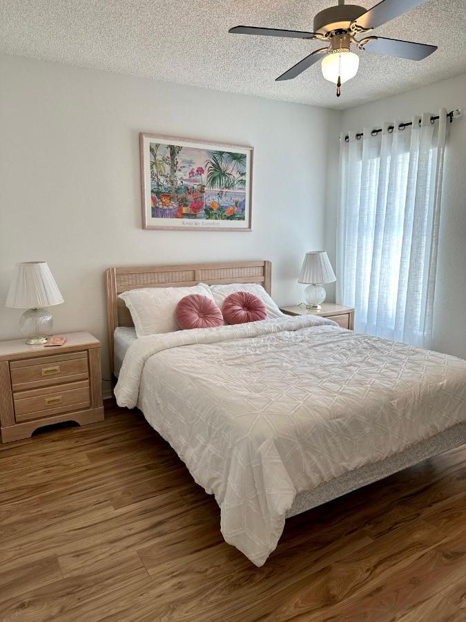 Private Pool With A Beautiful View Overlooking The Lake! Near Disney - Universal 키시미 외부 사진