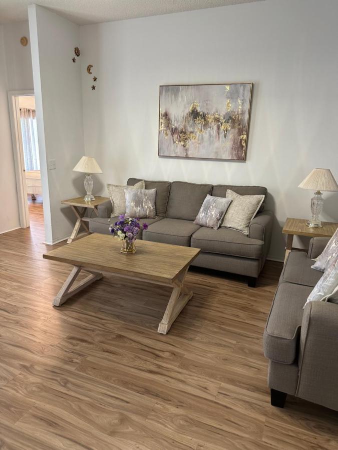 Private Pool With A Beautiful View Overlooking The Lake! Near Disney - Universal 키시미 외부 사진