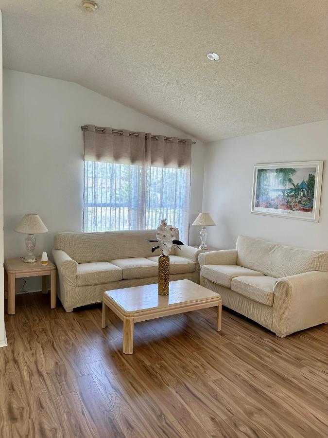Private Pool With A Beautiful View Overlooking The Lake! Near Disney - Universal 키시미 외부 사진