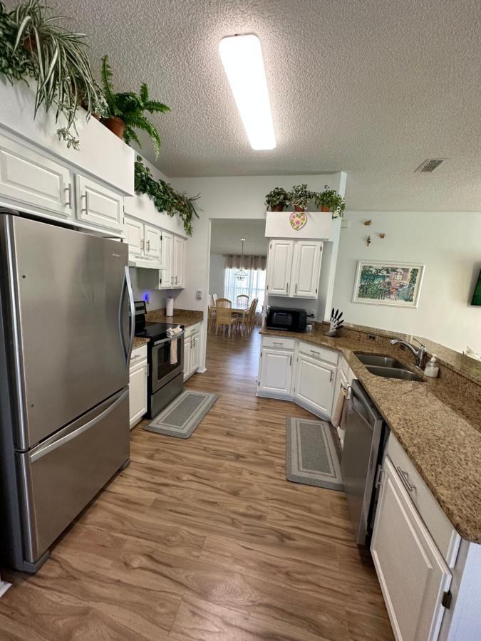 Private Pool With A Beautiful View Overlooking The Lake! Near Disney - Universal 키시미 외부 사진