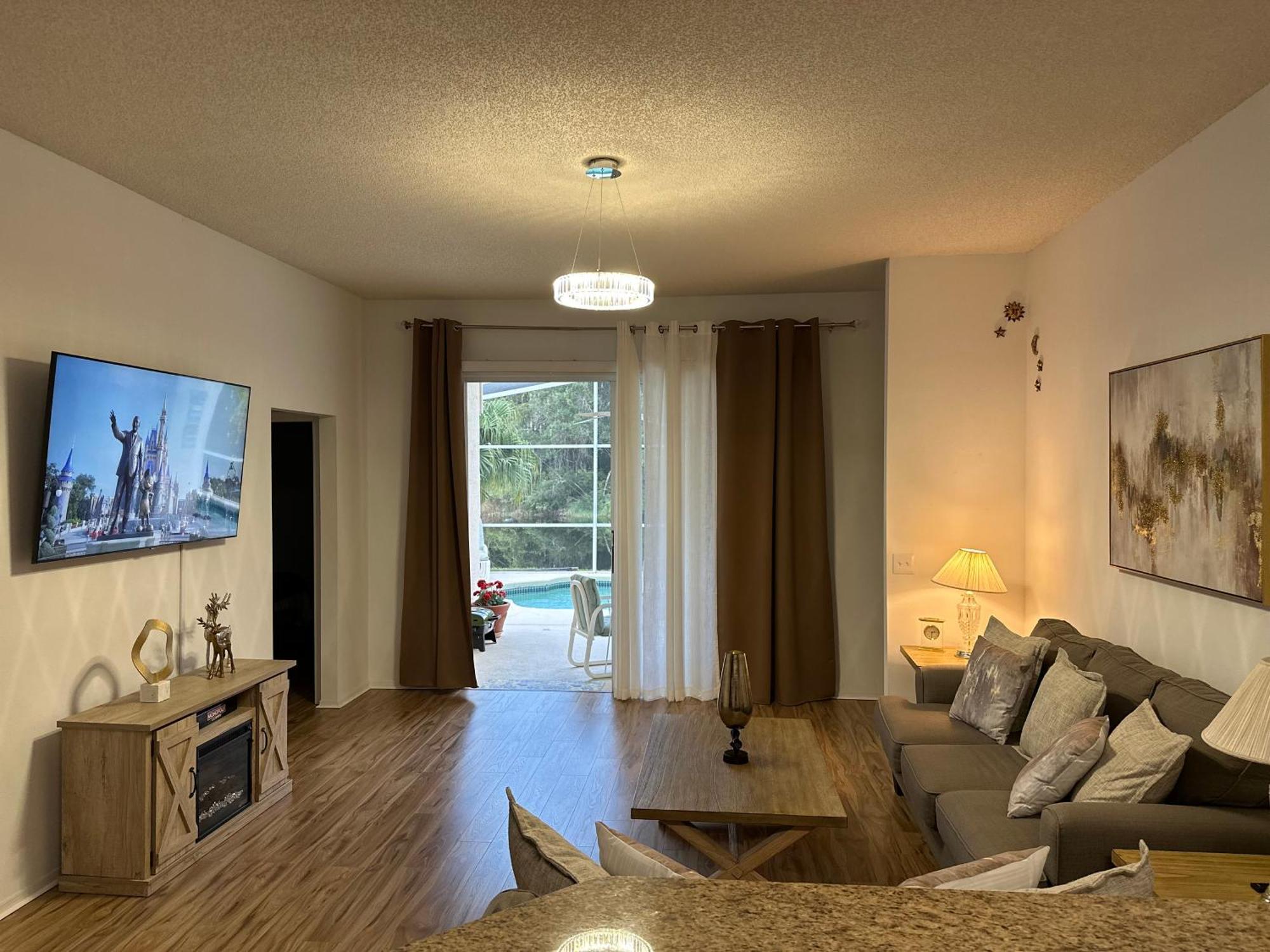 Private Pool With A Beautiful View Overlooking The Lake! Near Disney - Universal 키시미 외부 사진