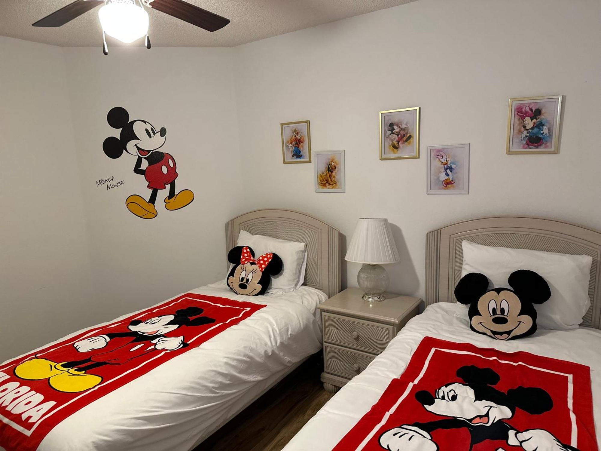 Private Pool With A Beautiful View Overlooking The Lake! Near Disney - Universal 키시미 외부 사진