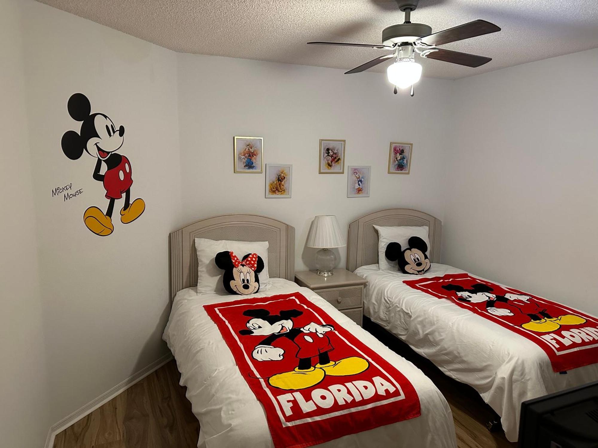 Private Pool With A Beautiful View Overlooking The Lake! Near Disney - Universal 키시미 외부 사진